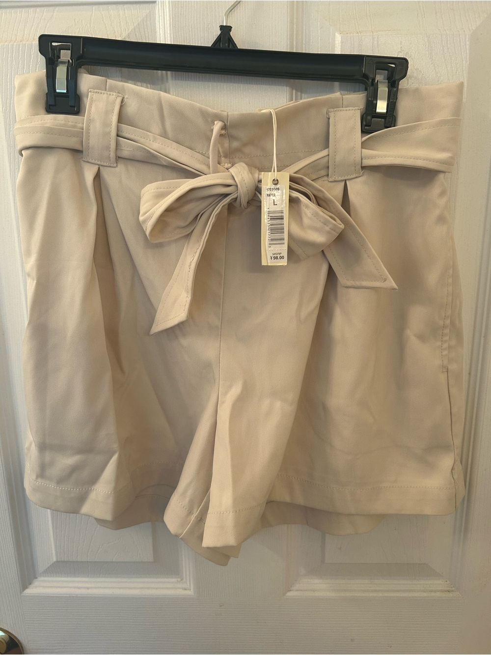 Max Studio Cream Paperbag Tie Waist Shorts
